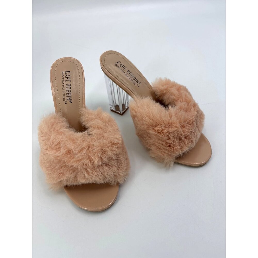 Cape Robbin Kurberry Plush Faux Fur Clear Chunky Heel Sandal Nude Size 9 NWOB